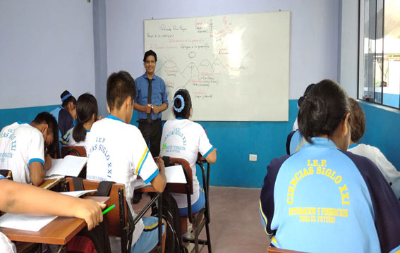 Profesor de Geografía: Rolando Rios Reyes.